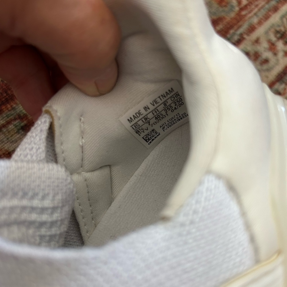 Adidas Ultraboost 20 Triple White - Picture 6 of 6